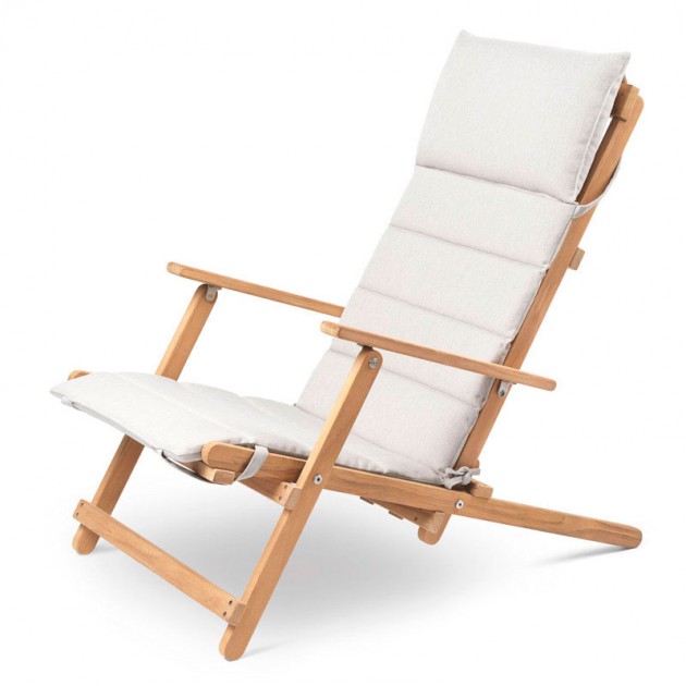 Comprar Deck chair BM5568 teca con cojín para exterior de Carl Hansen. Disponible en Moisés showroom