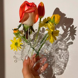 Love in Bloom Glass Seletti